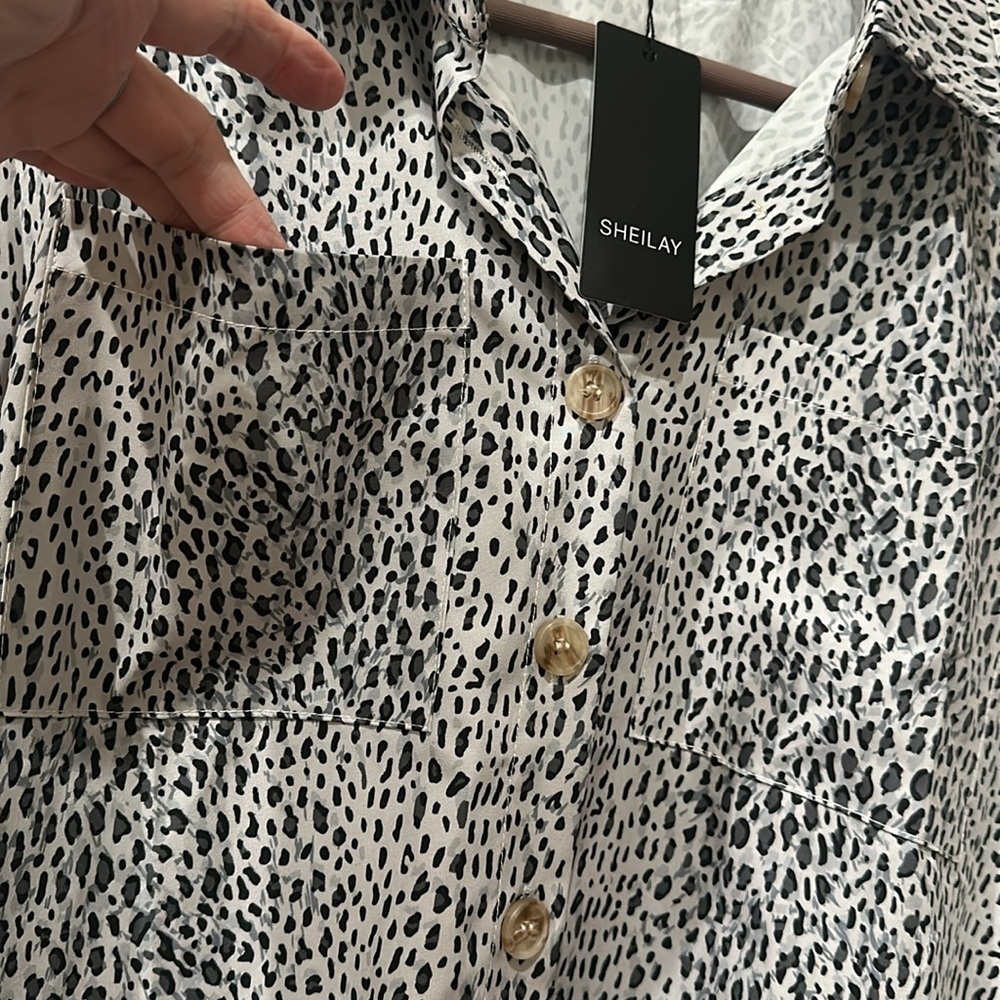 SHEILAY Sz S oversized, leopard pattern button up long sleeve dress NWT - Picture 3 of 5